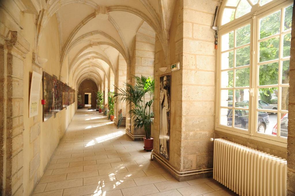 Hotellerie Saint Yves Chartres Zewnętrze zdjęcie